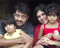 Deval-Shah-2014family